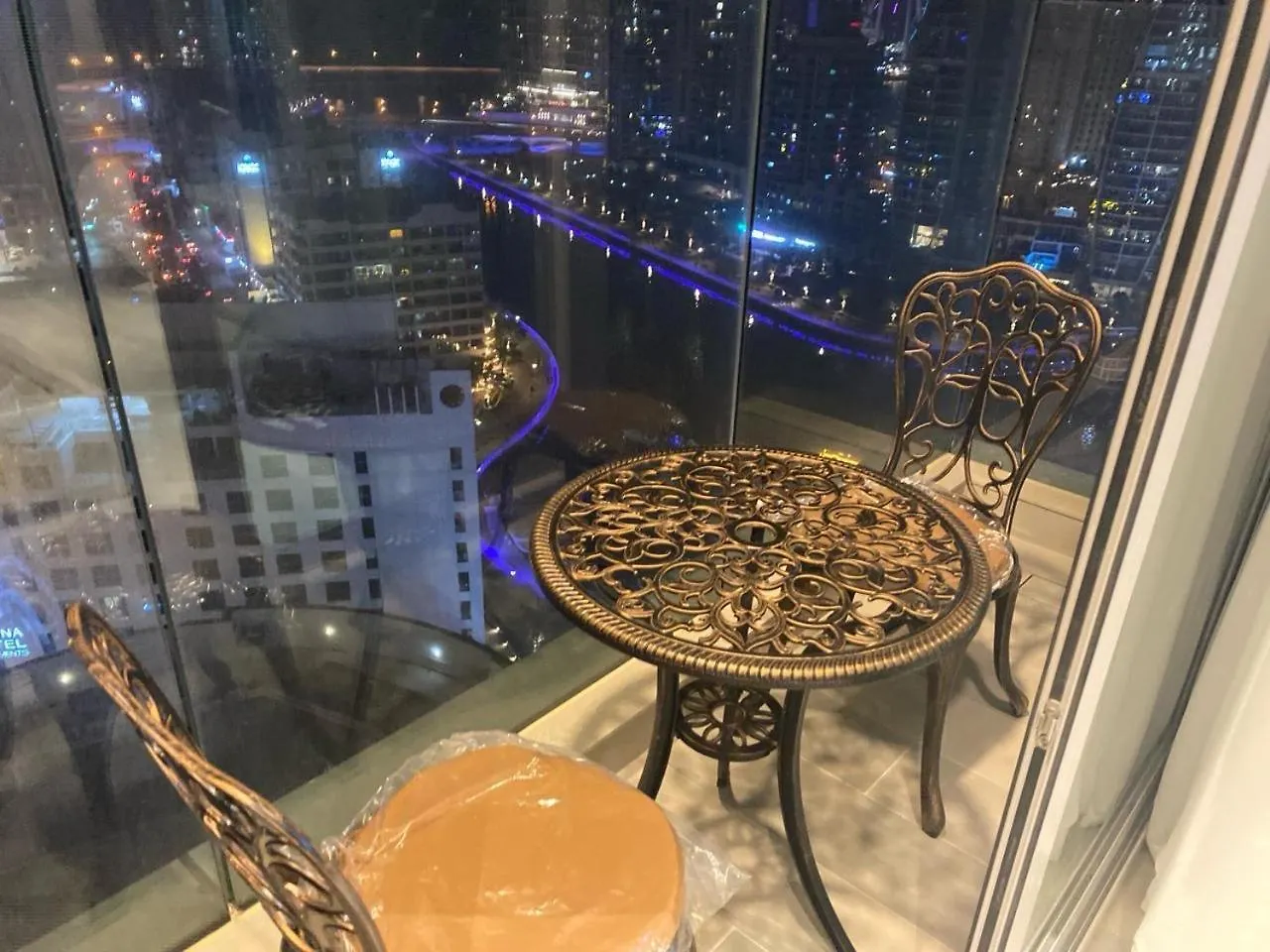Studio Apartment With Stunning Marina And Dubai Eye View United Arab Emirates
